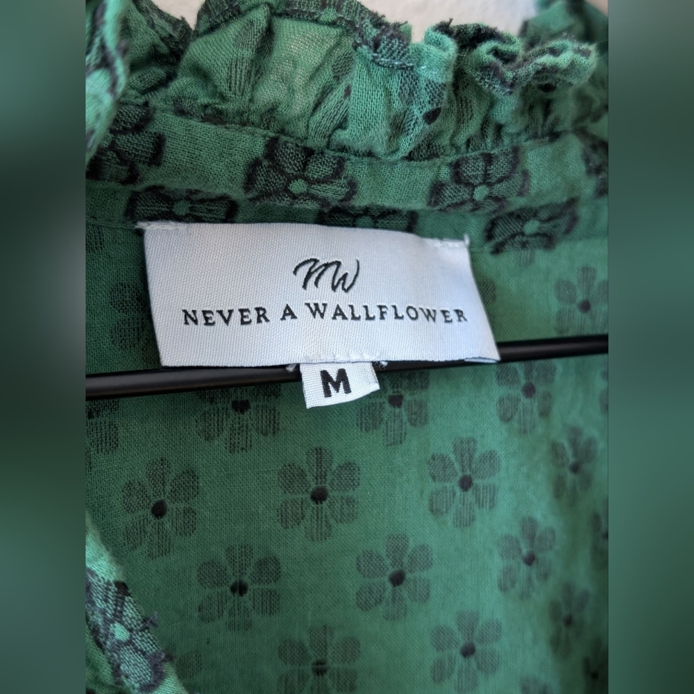 Never A Wallflower Emerald Patterned Blouse Medium - image 5